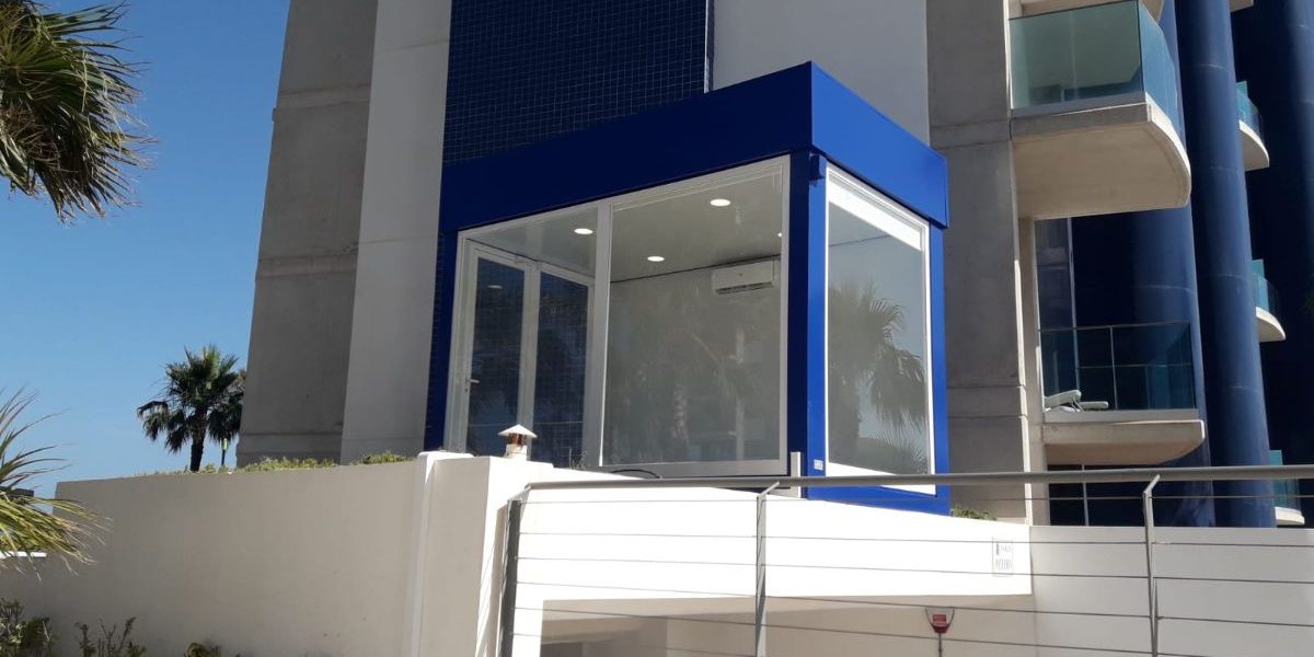 oficina modular de vigilancia en edificio abc